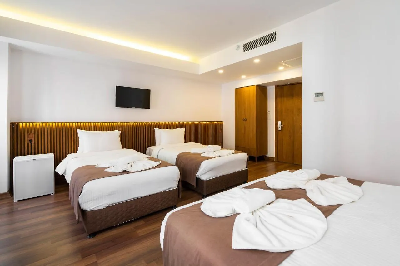 Castillo Rojo Hotel Provincia di Istanbul 3*,