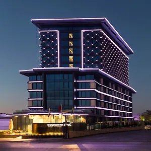 Golden Tulip Bayrampasa Hotell