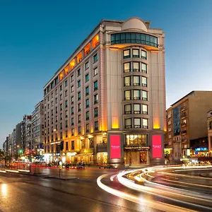 Ramada Plaza By Wyndham Center (adults Only) Hotell
